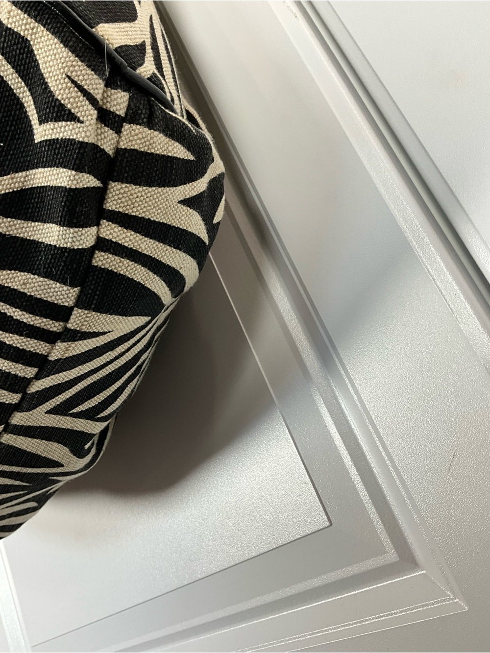 Guess Zebra Print Canvas Tote Bag Black Cream with Patent Trim - Picture 8 of 11